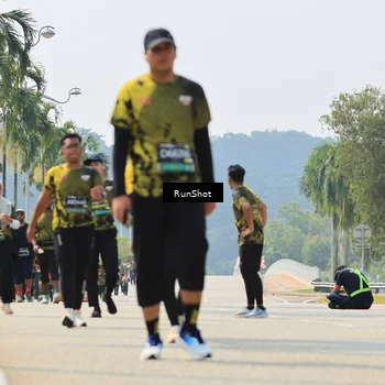 Runner Photo 7058844