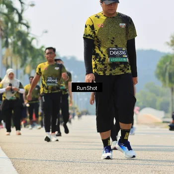 Runner Photo 7058856