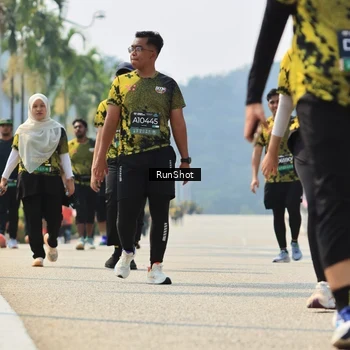 Runner Photo 7058874