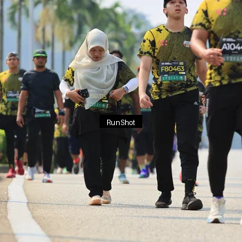 Runner Photo 7058894
