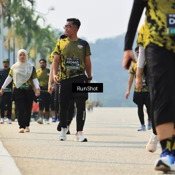 Runner Photo 7058898