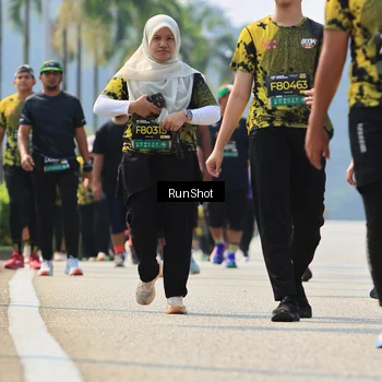 Runner Photo 7058900
