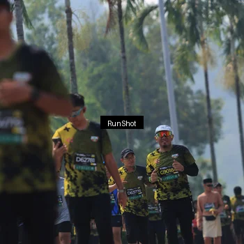Runner Photo 7058973