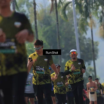 Runner Photo 7058997