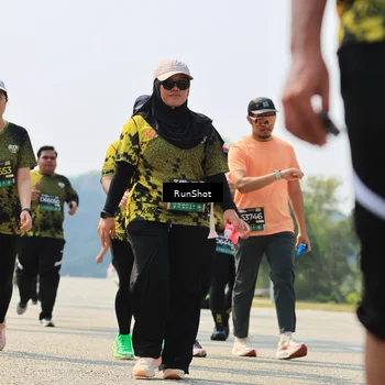 Runner Photo 7059045