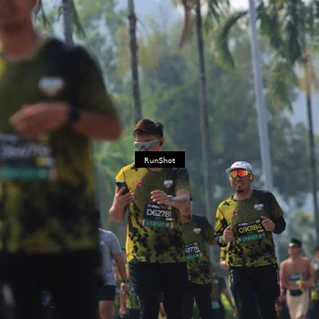 Runner Photo 7059046