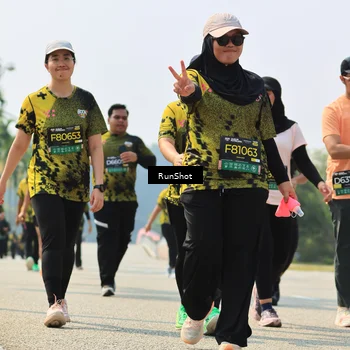 Runner Photo 7059050