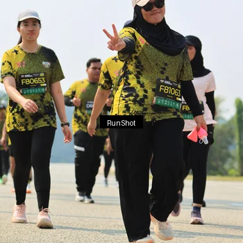 Runner Photo 7059055