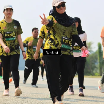 Runner Photo 7059060