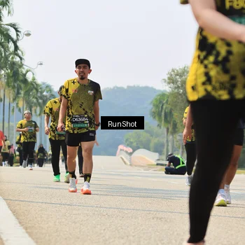 Runner Photo 7059068
