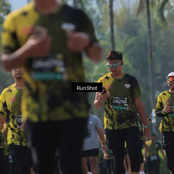 Runner Photo 7059076