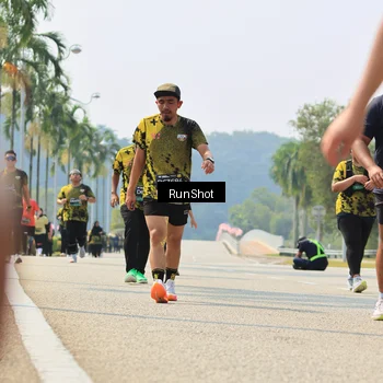 Runner Photo 7059079