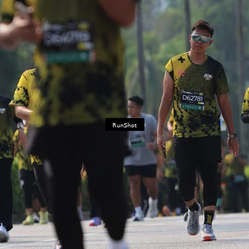 Runner Photo 7059124