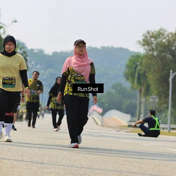 Runner Photo 7059139