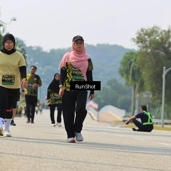 Runner Photo 7059141