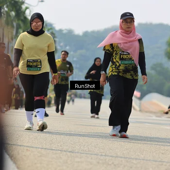 Runner Photo 7059145