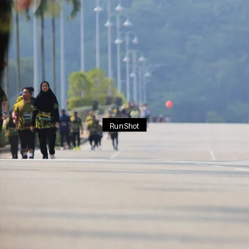 Runner Photo 7059146
