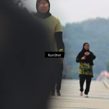 Runner Photo 7059159