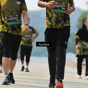 Runner Photo 7059210
