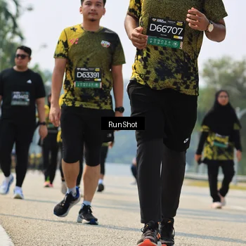 Runner Photo 7059225