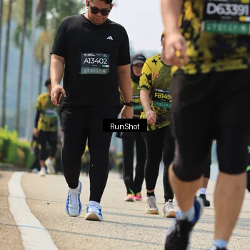 Runner Photo 7059243