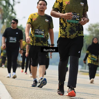 Runner Photo 7059247