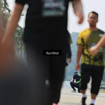 Runner Photo 7059258