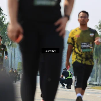 Runner Photo 7059263