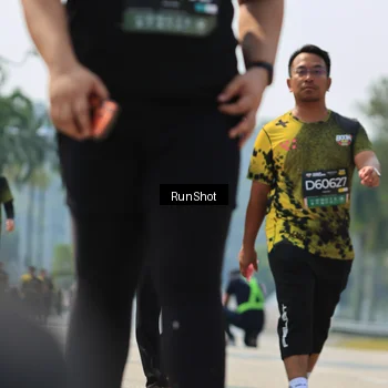 Runner Photo 7059267
