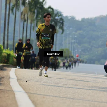 Runner Photo 7059271