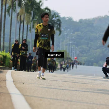 Runner Photo 7059272