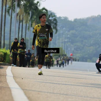 Runner Photo 7059276