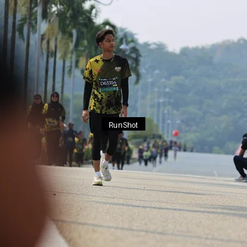 Runner Photo 7059279