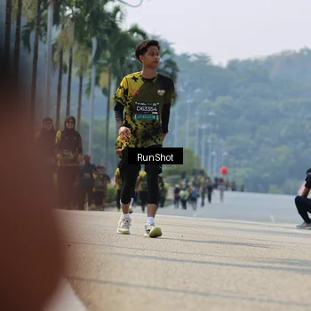 Runner Photo 7059280