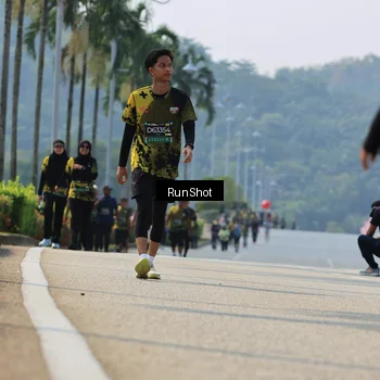 Runner Photo 7059283