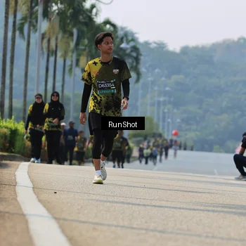 Runner Photo 7059284