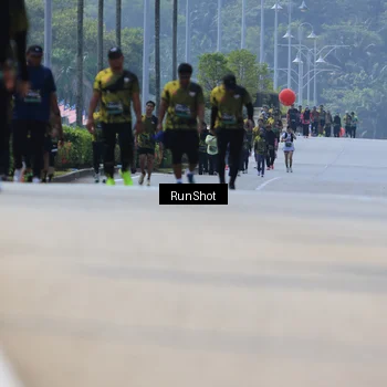 Runner Photo 7059289