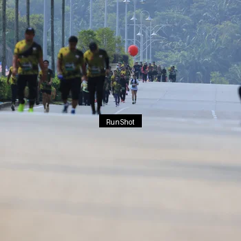 Runner Photo 7059296