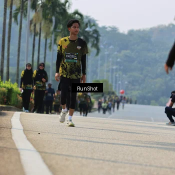 Runner Photo 7059300