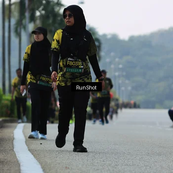 Runner Photo 7059311