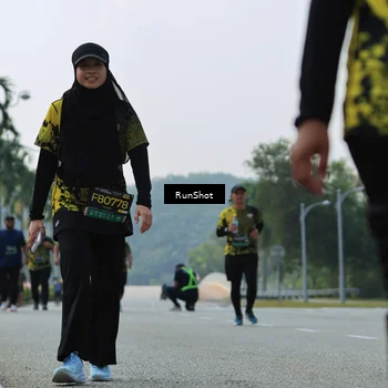 Runner Photo 7059330