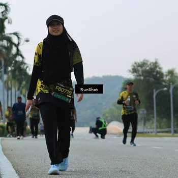 Runner Photo 7059334