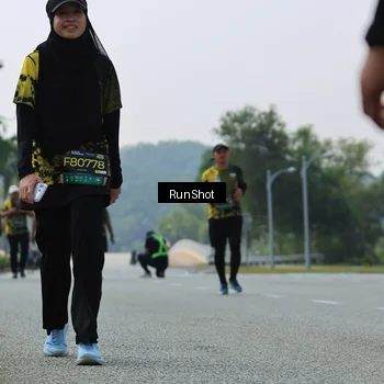 Runner Photo 7059340