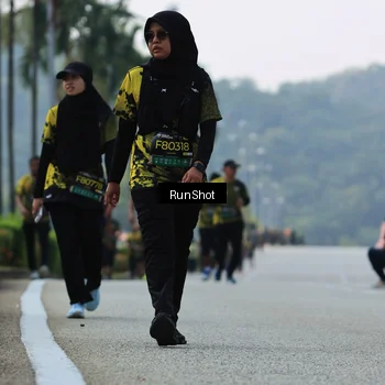 Runner Photo 7059354