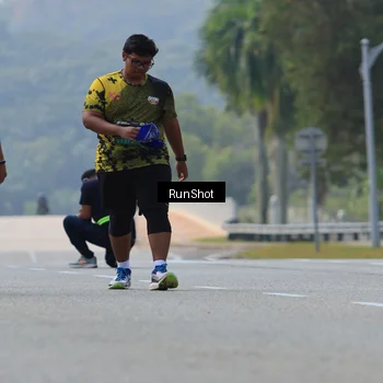 Runner Photo 7059355