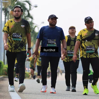Runner Photo 7059365
