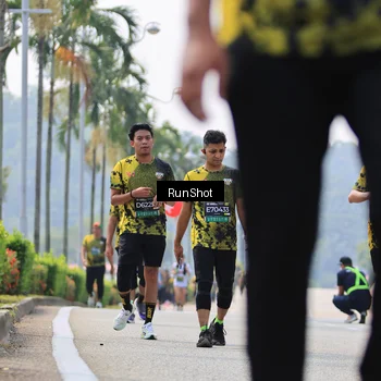 Runner Photo 7059388