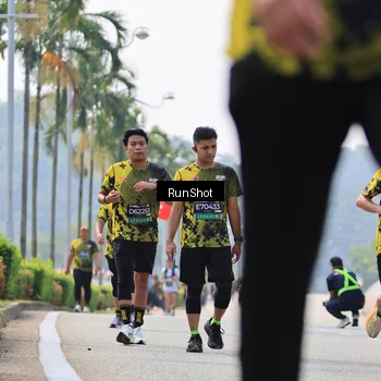 Runner Photo 7059396