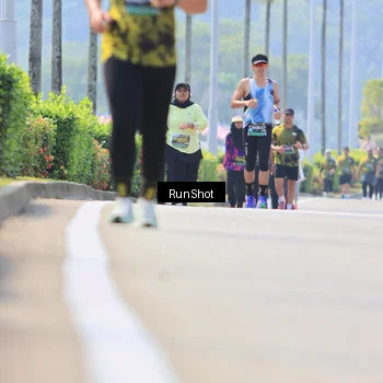 Runner Photo 7059398