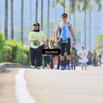 Runner Photo 7059413